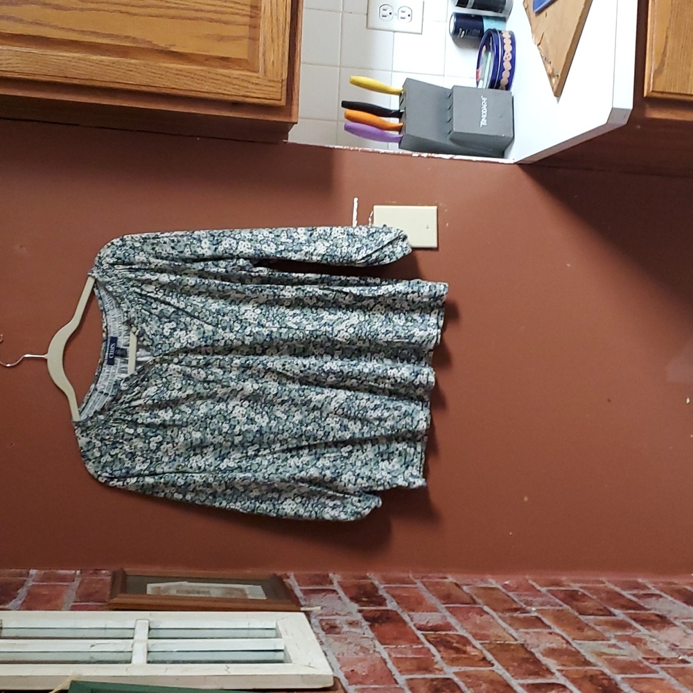 Blue flowered peasant top